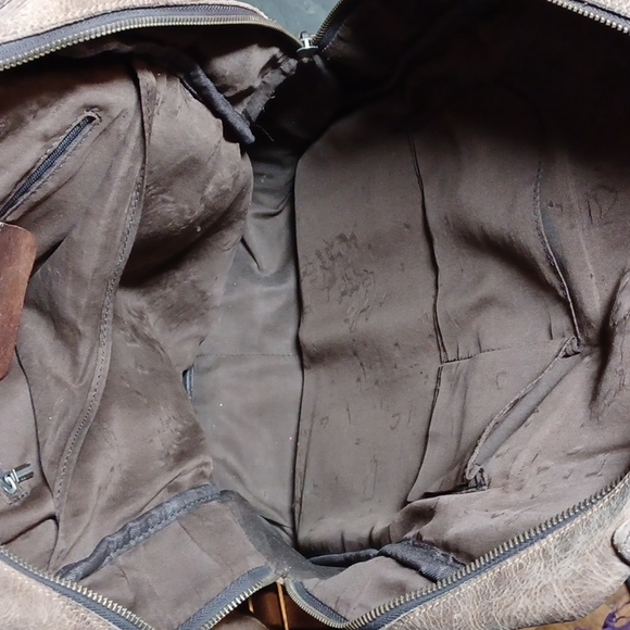 XL Distressed leather back pack. - Picture 4 of 7